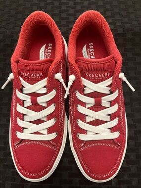 Skechers ladies sneakers - cute and comfortable!